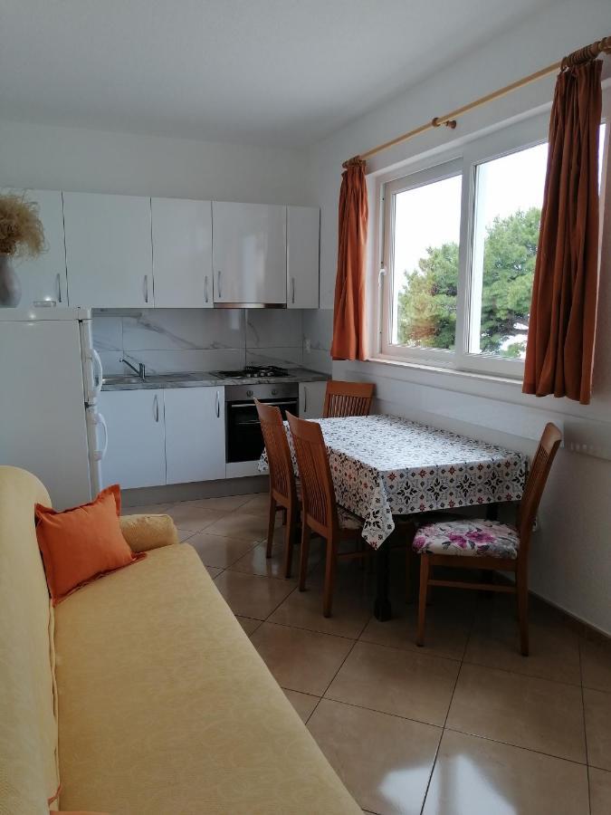 Apartmani Stipan Brela Exterior photo
